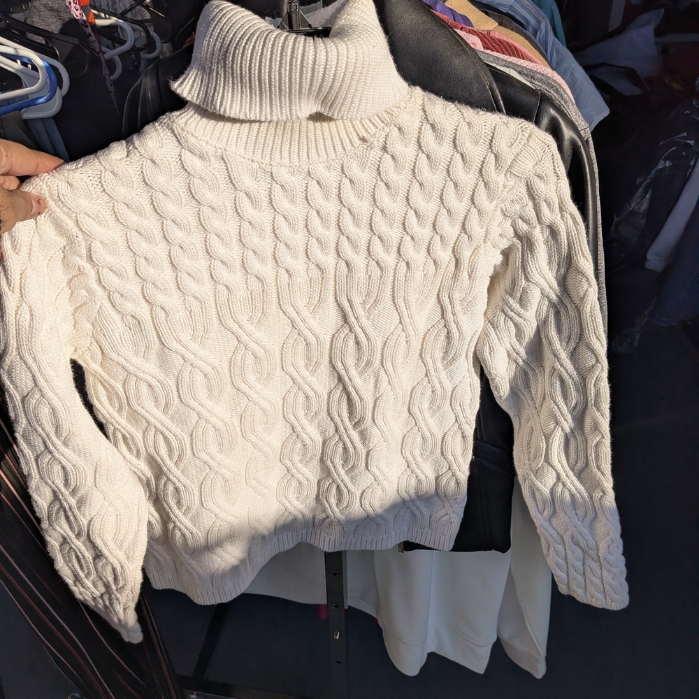 Women’s Cream Cable Knit Turtleneck Sweater